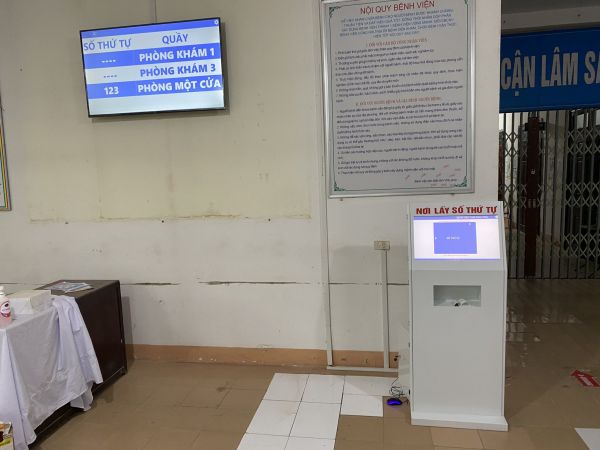 VNC QMS SOFT hoàn thiện sản xuất, lắp đặt hệ thống xếp hàng tự động tại bệnh viện Tâm Thần tỉnh Vĩnh Phúc