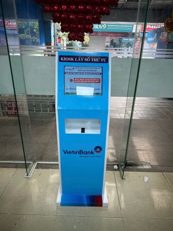 VNC sản xuất lắp đặt hệ thống xếp hàng tự động tại PGD Đoàn Kết, CN Vietinbank Lai Châu