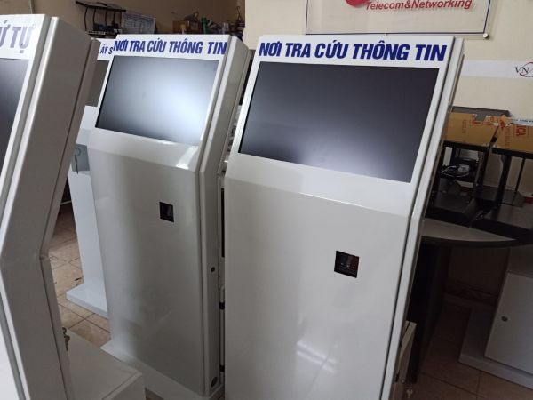 VNC hoàn thiện sản xuất cung cấp kiosk tra cứu thông tin cho trung tâm phục vụ hành chính công tỉnh Bến Tre