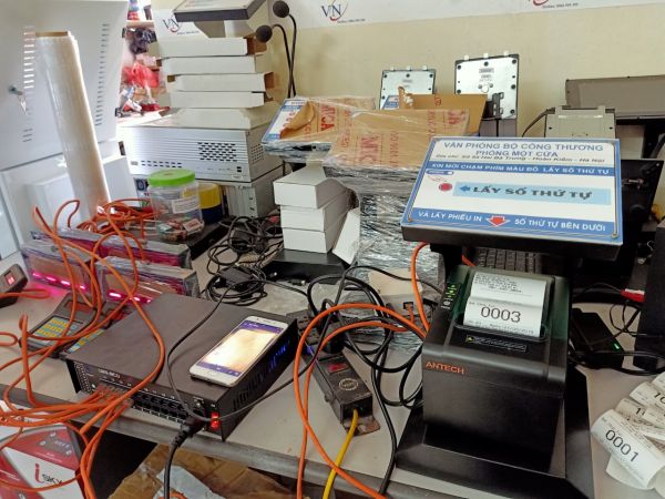 VNC hoàn thiện sản xuất, cung cấp lắp đặt hệ thống xếp hàng tự động bệnh Viện Đa Khoa Yên Sơn - Tuyên Quang