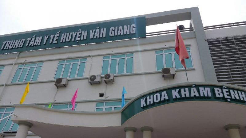 VNC hoàn thiện cung cấp, lắp đặt hệ thống xếp hàng tự động cho trung tâm y tế huyện Văn Giang - Hưng Yên