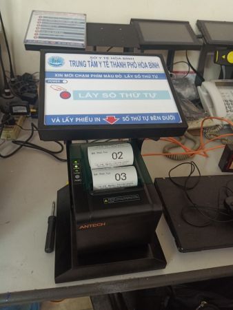 VNC sản xuất máy in số thứ tự để bàn ký hiệu VNCPR1 tại TTYT TP Hoà Bình