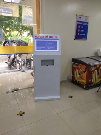 VNC QMS SOFT hoàn thiện sản xuất, lắp đặt hệ thống xếp hàng tự động tại bưu điện Thanh Trì - Hà Nội