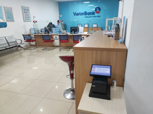 VNC QMS hoàn thiện sản xuất, cung cấp lắp đặt hệ thống xếp hàng tự động tại PGD Nhuệ Giang - CN Vietinbank Đô Thành