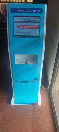 VNC sản xuất lắp đặt hệ thống xếp hàng tự động tại PGD An Nhơn, Vietinbank KCN Phú Tài