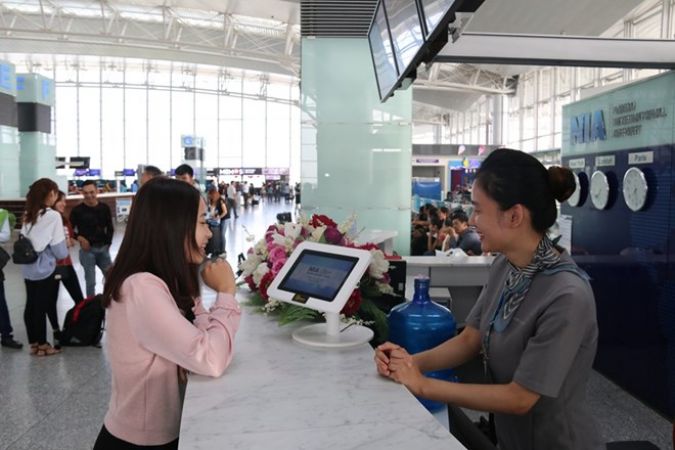 Hành khách tự chấm điểm chất lượng dịch vụ sân bay Nội Bài