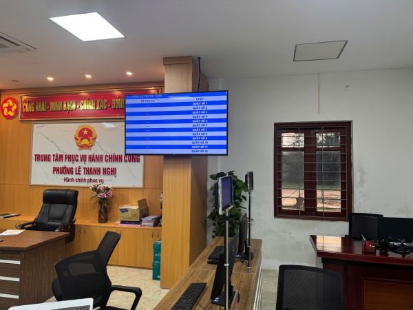 VNC QMS hoàn thiện sản xuất, cung cấp hệ thống xếp hàng tự động, Kiosk tra cứu thông tin, hệ thống đánh giá mức độ hài lòng tại UBND P. lê Thanh Nghị - T. Hải Phòng